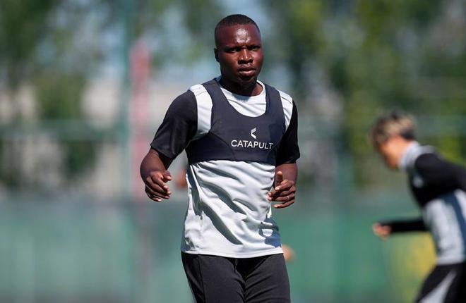 国安狠狠撸铁！5外援1归化出战！法比奥+斯帕成后手，孔特+林良铭被雪藏